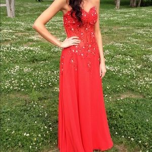 Elegant Red prom dress